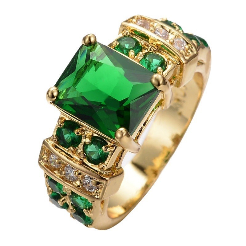 Royal Collection 18K Gold Princess Cut Gemstone Vintage Ring