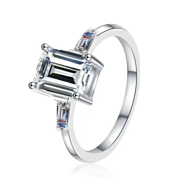 S925 Silver Emerald-Cut Diamond Light Luxury Ring