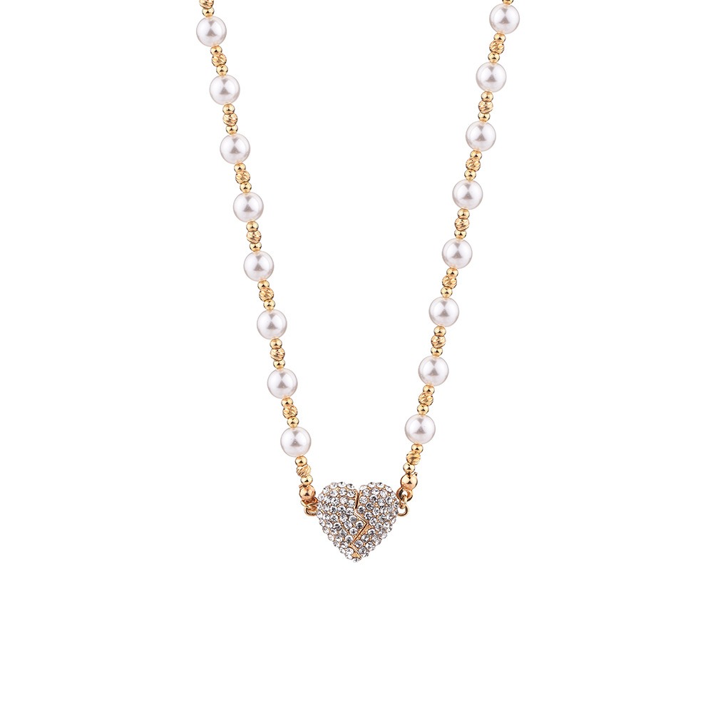 New Magnetic Pearl Heart Necklace