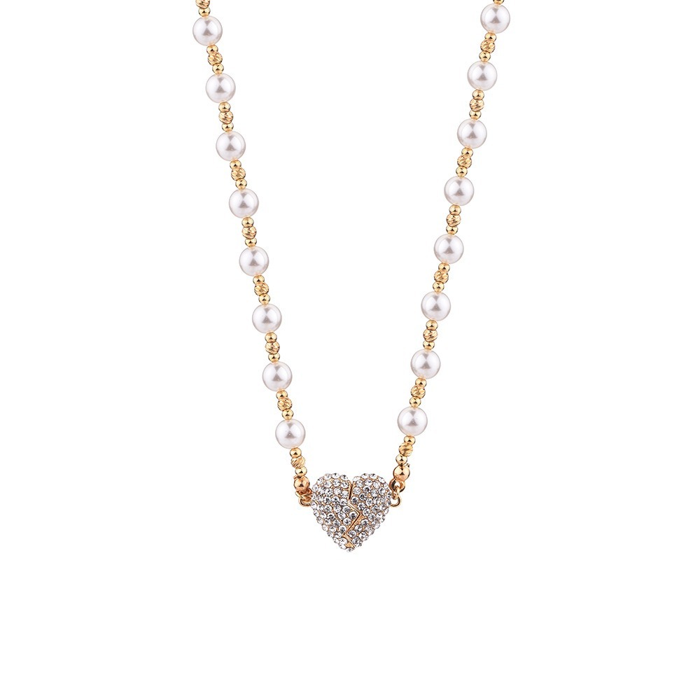 New Magnetic Pearl Heart Necklace