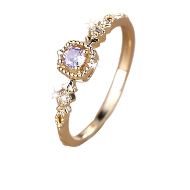 Stardust Accent 18K Gold Vintage Three-Stone Ring