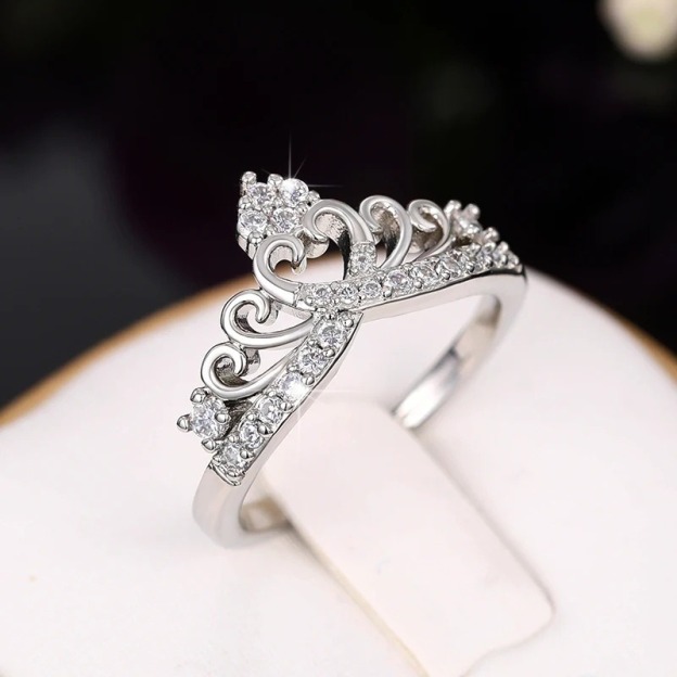 Crown of the Heart Sparkling Ring