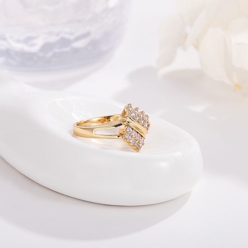 Dual Radiance 18K Gold Pavé Diamond Dual-Band Ring Timeless Luxury at Your Fingertips