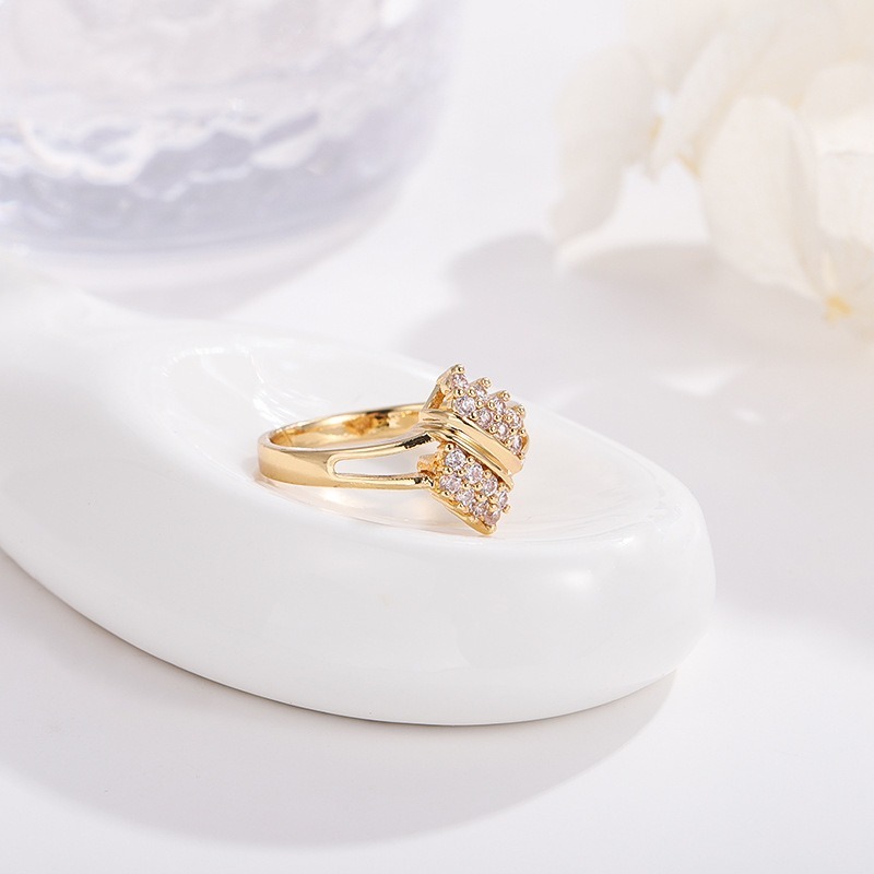 Dual Radiance 18K Gold Pavé Diamond Dual-Band Ring Timeless Luxury at Your Fingertips
