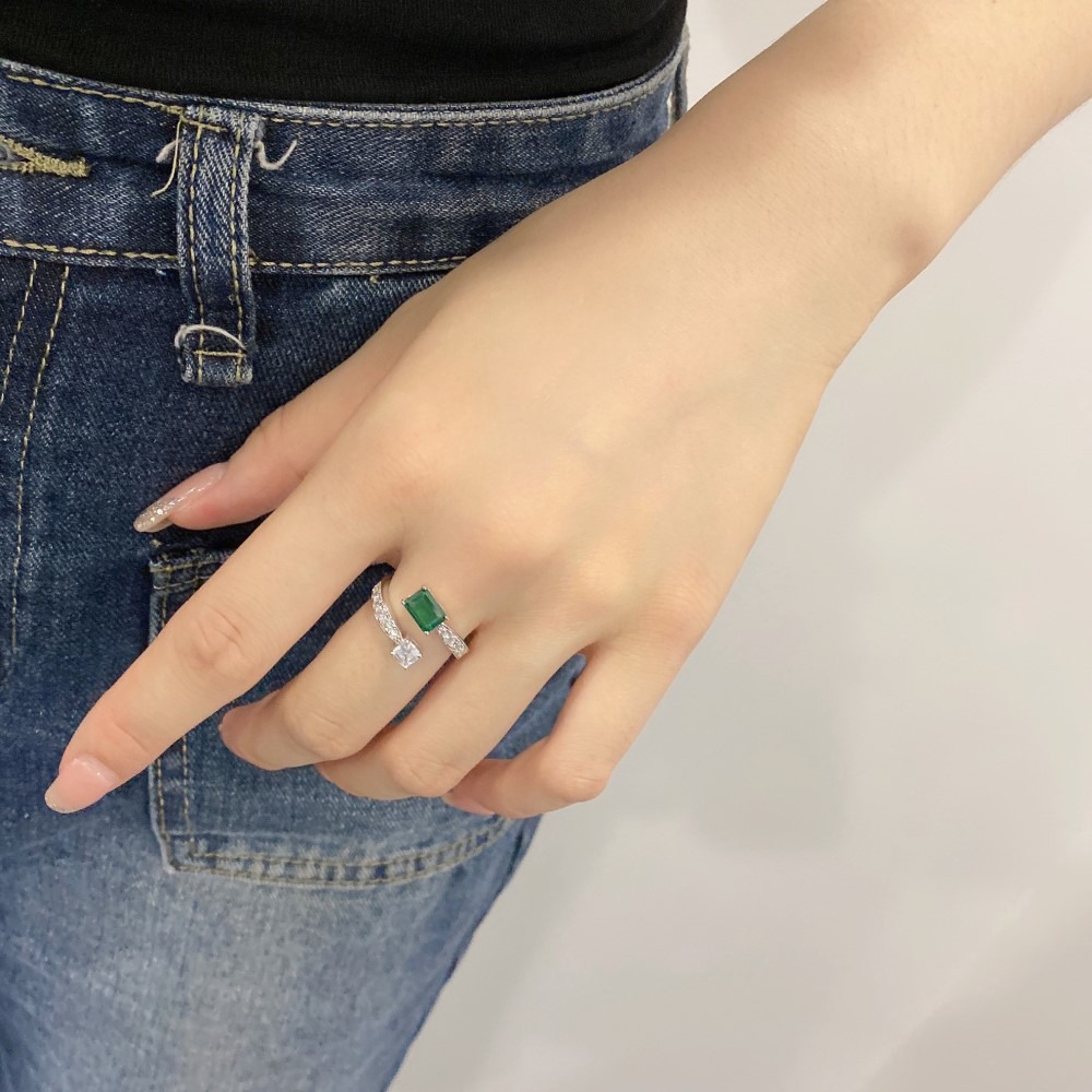 「Dual Stone Glow」Emerald & Asscher Cut Bypass Open Ring