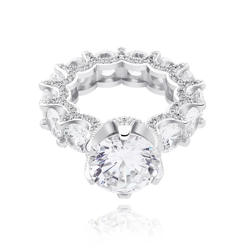 Shining Full-Diamond Central Stone Ring