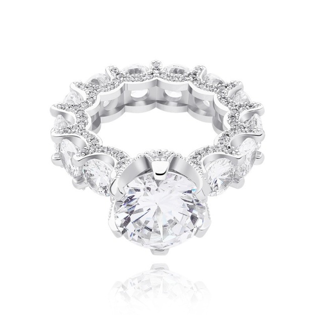 Shining Full-Diamond Central Stone Ring