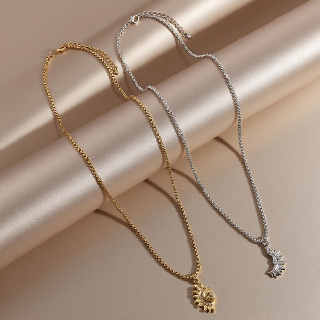 Personalized Trendy Accessory Niche Design Couple Token Sun and Moon Couple Splicing Necklace