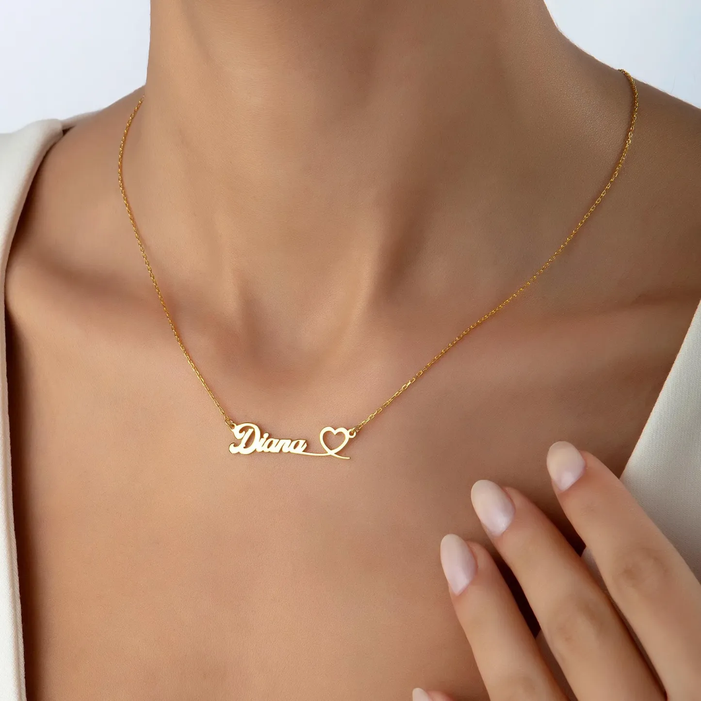 Personalized Elegant Name Necklace with Heart