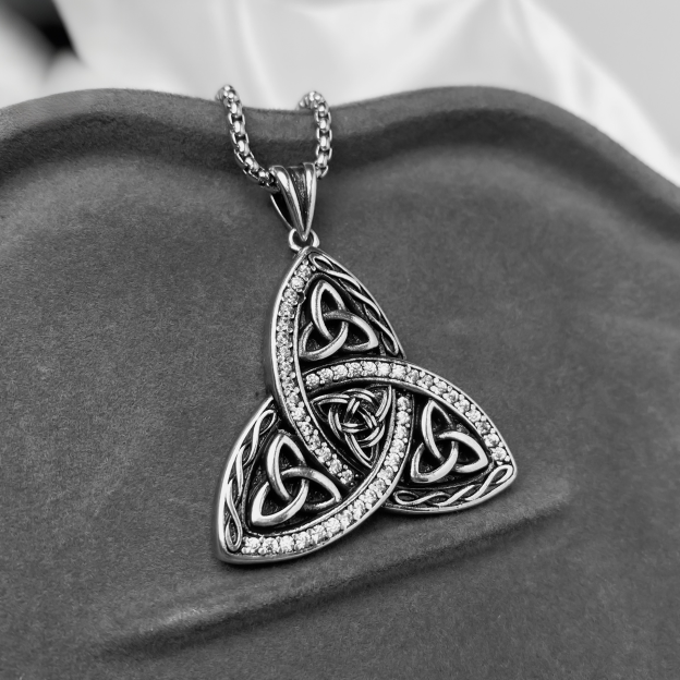 S925 Sterling Silver Triple Celtic Triquetra Triangle Pendant Necklace