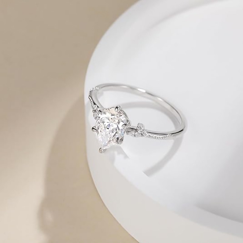 「Pear Vow」Vintage Milgrain Pear Cut Ring