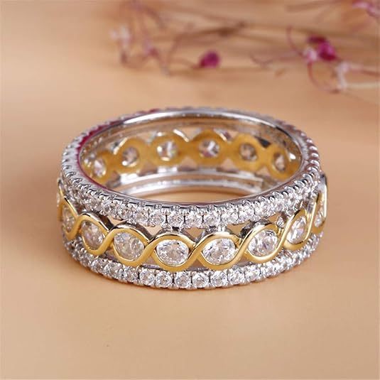 Eternal Wave Diamond Ring | 18K Gold Elegance