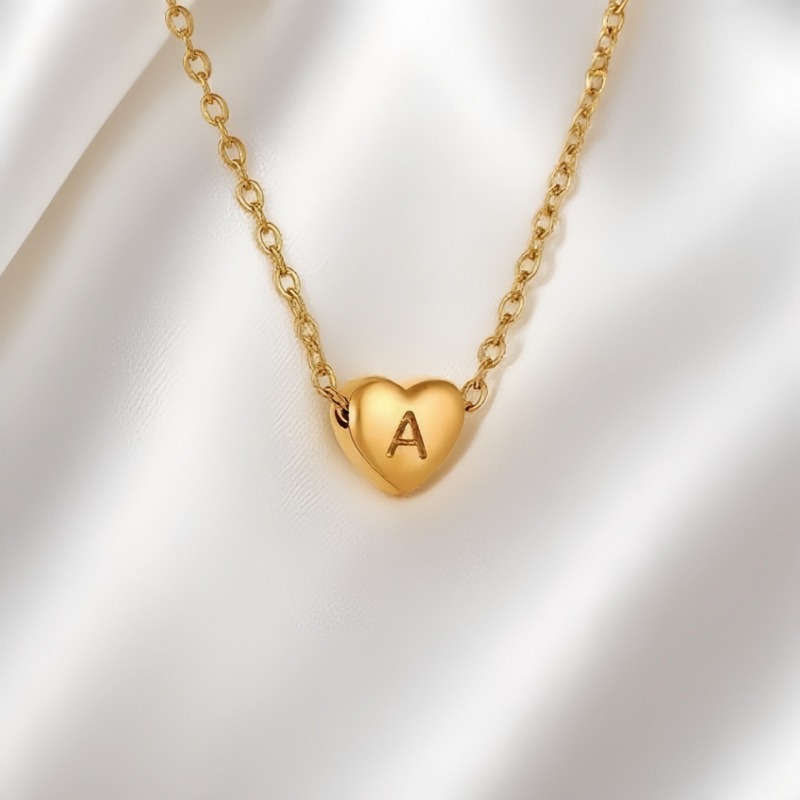  26 Letters Optional Heart Necklace - Women's Light Luxury Romantic Heart-Shaped Letter Accessory