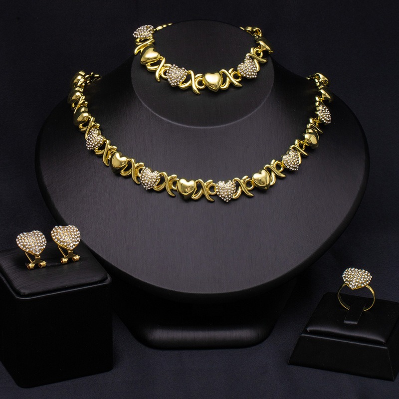 Heart-Link Crystal Jewelry Set | Elegant Gold-Tone Luxury Collection