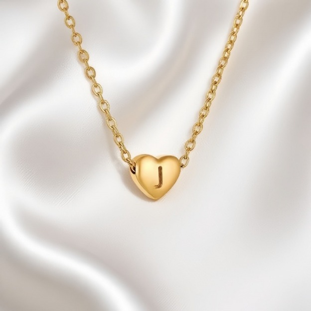  26 Letters Optional Heart Necklace - Women's Light Luxury Romantic Heart-Shaped Letter Accessory