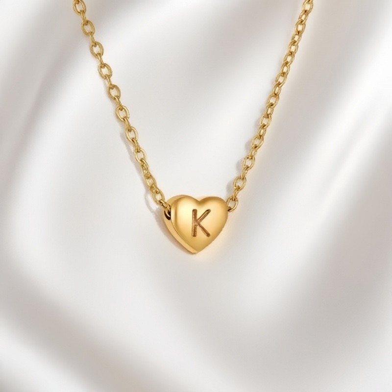  26 Letters Optional Heart Necklace - Women's Light Luxury Romantic Heart-Shaped Letter Accessory
