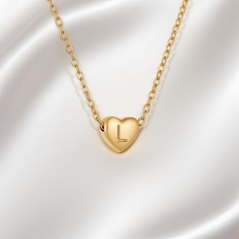  26 Letters Optional Heart Necklace - Women's Light Luxury Romantic Heart-Shaped Letter Accessory