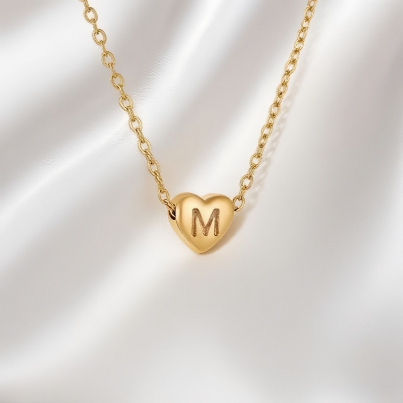  26 Letters Optional Heart Necklace - Women's Light Luxury Romantic Heart-Shaped Letter Accessory