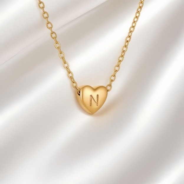  26 Letters Optional Heart Necklace - Women's Light Luxury Romantic Heart-Shaped Letter Accessory