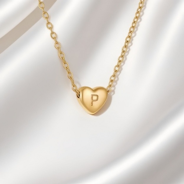  26 Letters Optional Heart Necklace - Women's Light Luxury Romantic Heart-Shaped Letter Accessory