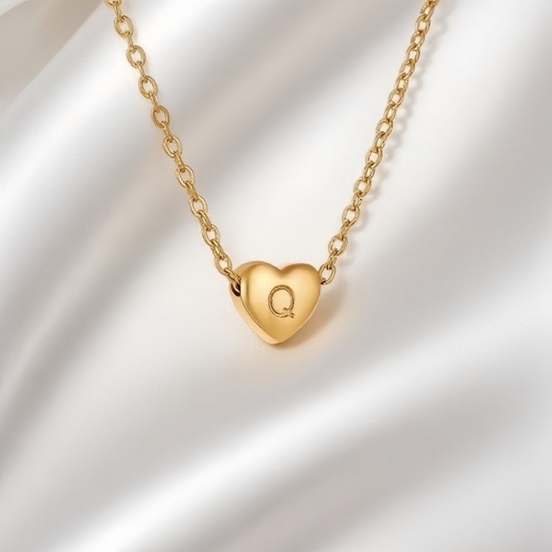  26 Letters Optional Heart Necklace - Women's Light Luxury Romantic Heart-Shaped Letter Accessory