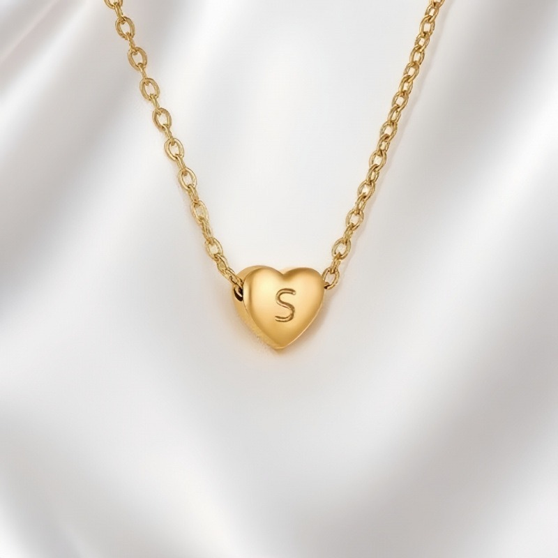  26 Letters Optional Heart Necklace - Women's Light Luxury Romantic Heart-Shaped Letter Accessory