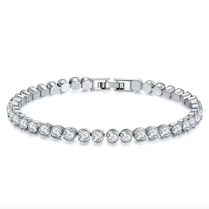 「Timeless Classic」Solitaire Tennis Bracelet