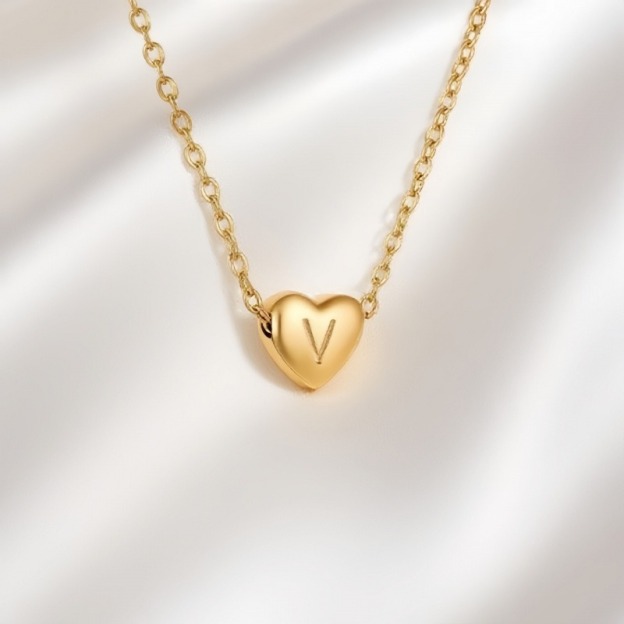  26 Letters Optional Heart Necklace - Women's Light Luxury Romantic Heart-Shaped Letter Accessory