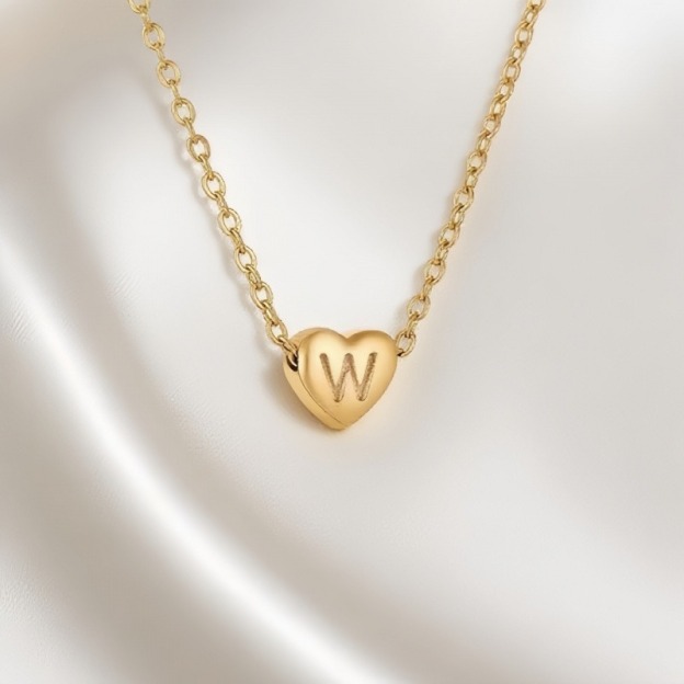  26 Letters Optional Heart Necklace - Women's Light Luxury Romantic Heart-Shaped Letter Accessory