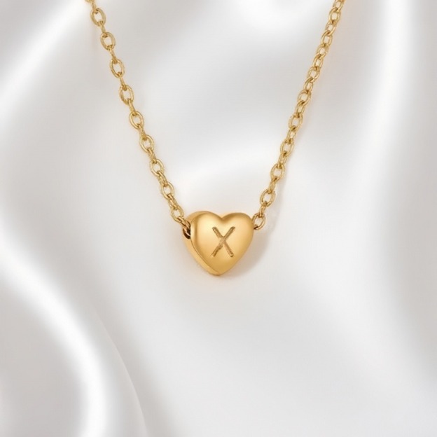  26 Letters Optional Heart Necklace - Women's Light Luxury Romantic Heart-Shaped Letter Accessory