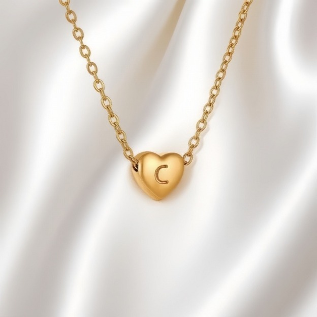  26 Letters Optional Heart Necklace - Women's Light Luxury Romantic Heart-Shaped Letter Accessory