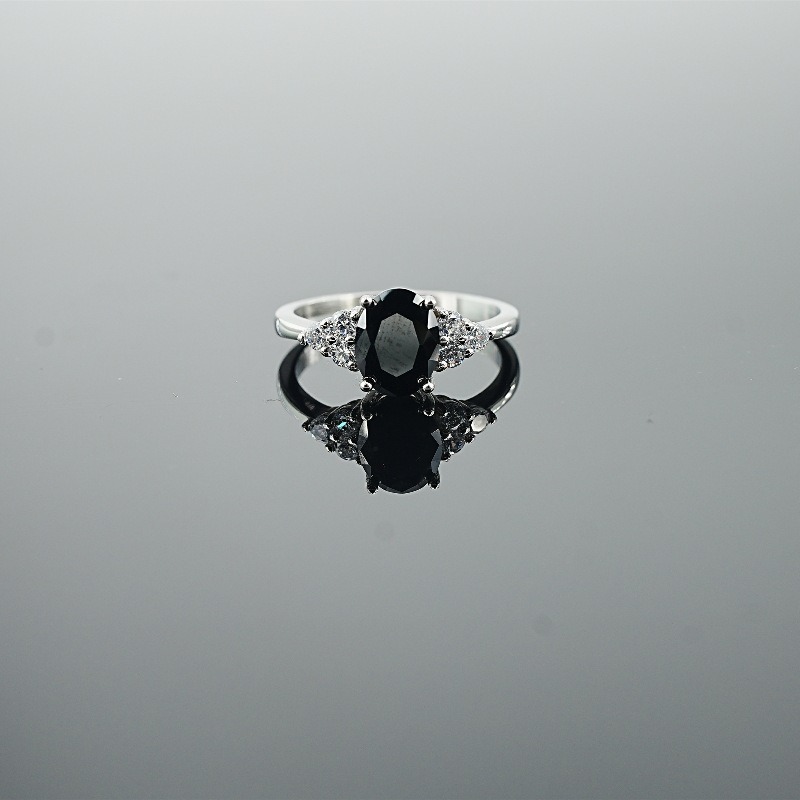 Classic Oval-Cut Colored Gemstone Ring | Elegant Three-Stone Design