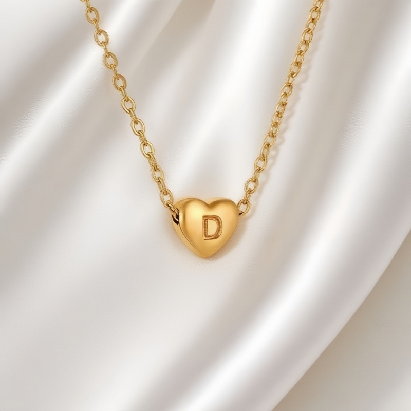  26 Letters Optional Heart Necklace - Women's Light Luxury Romantic Heart-Shaped Letter Accessory