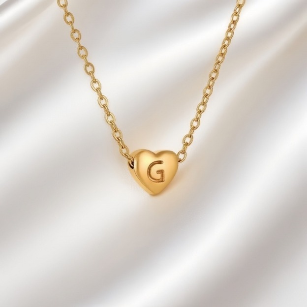  26 Letters Optional Heart Necklace - Women's Light Luxury Romantic Heart-Shaped Letter Accessory