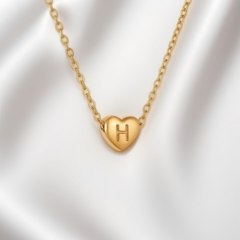  26 Letters Optional Heart Necklace - Women's Light Luxury Romantic Heart-Shaped Letter Accessory
