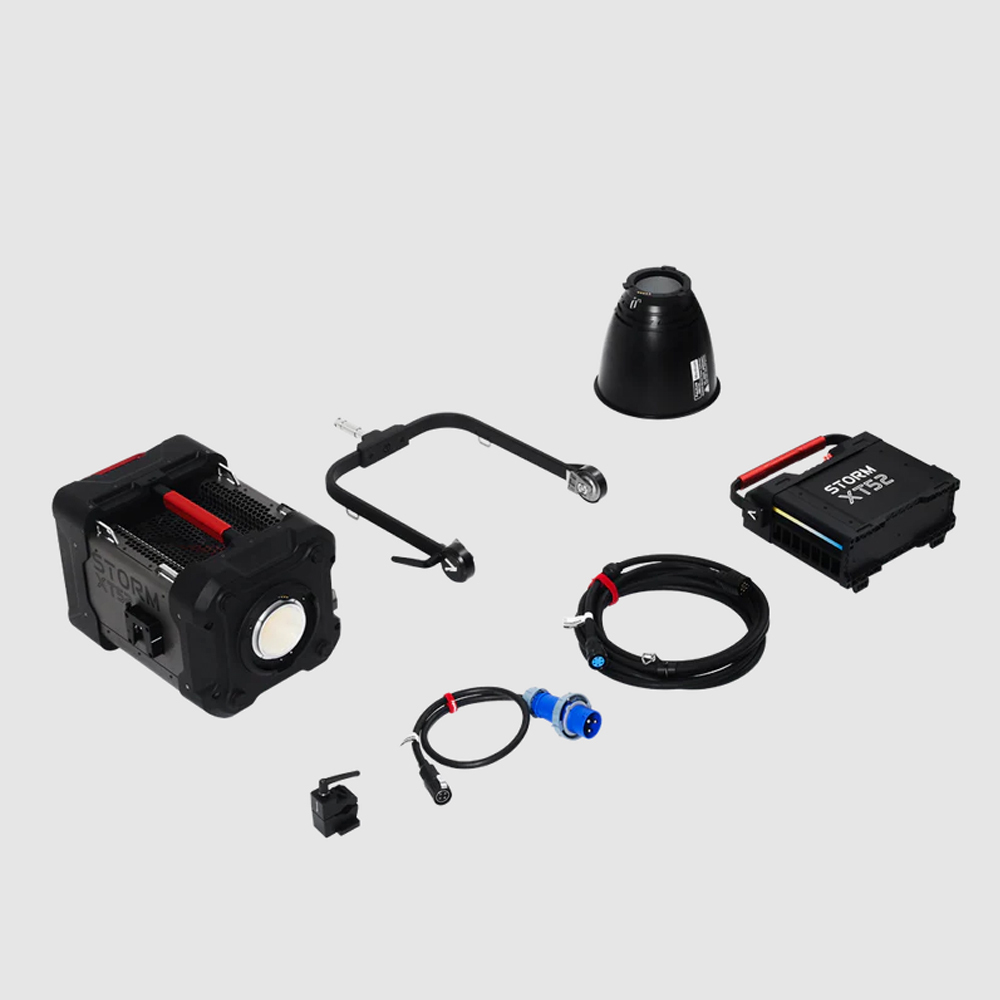 STORM XT52    5,200W tunable white high intensity point source lamp