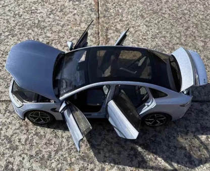 1:18 Simulation Alloy Car Model For BYD