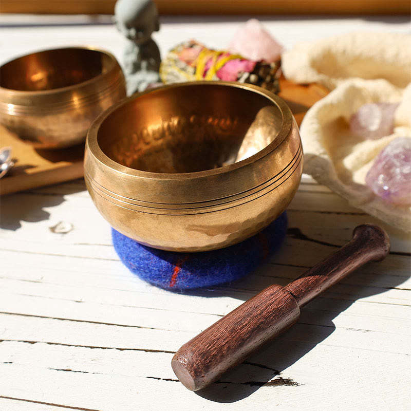 བོད་ཀྱི་རིགས Tibetan Meditation Sound Bowl Handcrafted for Healing and Mindfulness Singing Bowl Set