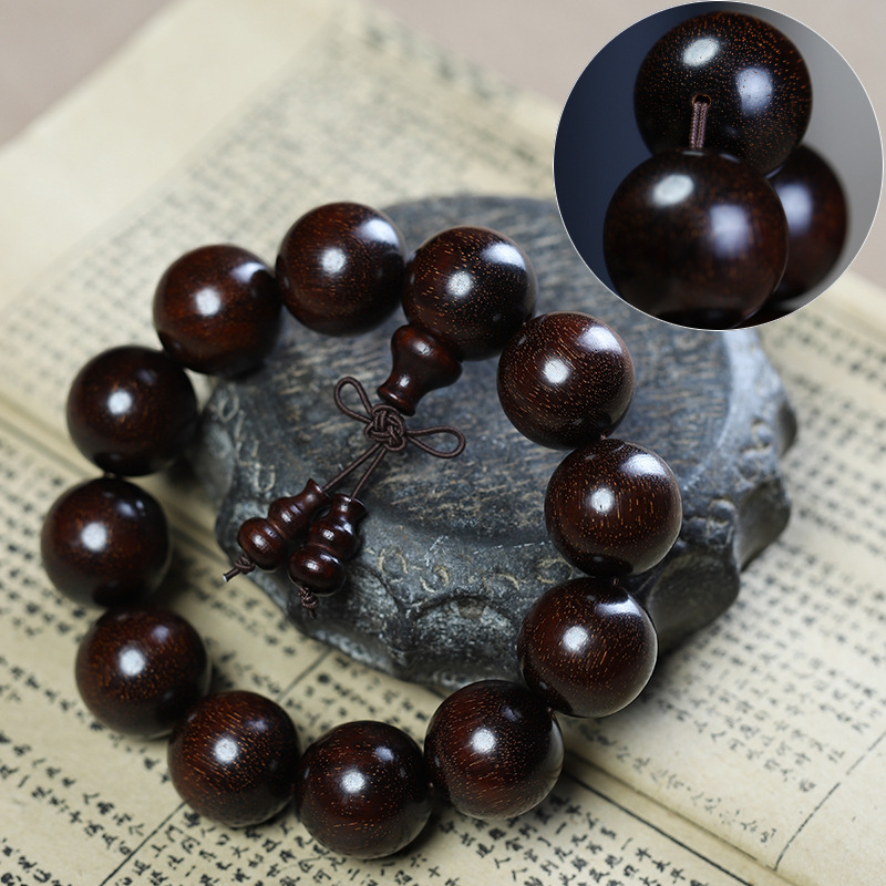 བོད་ཀྱི་རིགས Tibetan Red Sandalwood Buddhist Bracelet – Handcrafted Prayer Beads