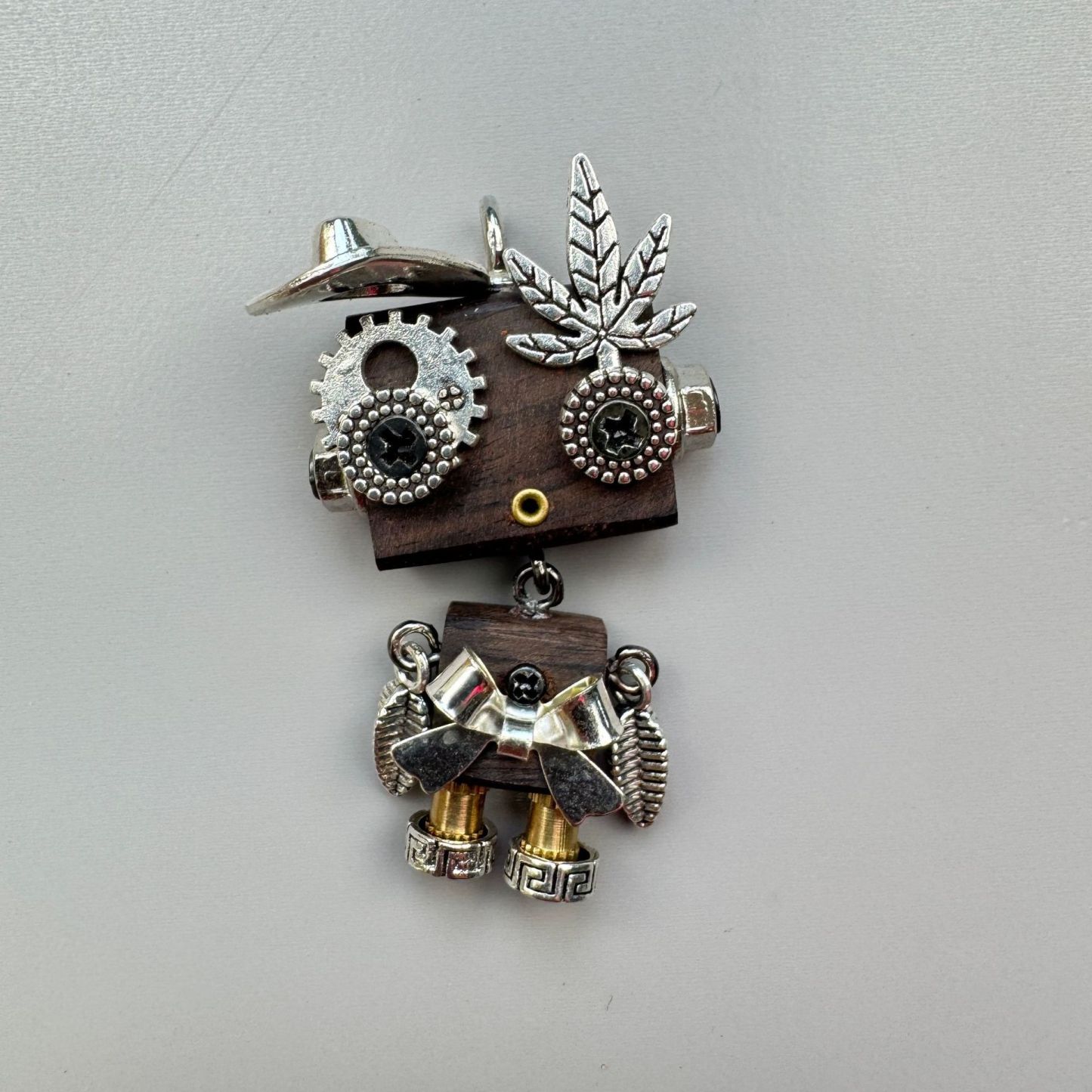 Original Punk Robot Keychain & Pendant - Handmade Wooden Necklace Charm, Detachable Phone Chain, Small Novelty Gift