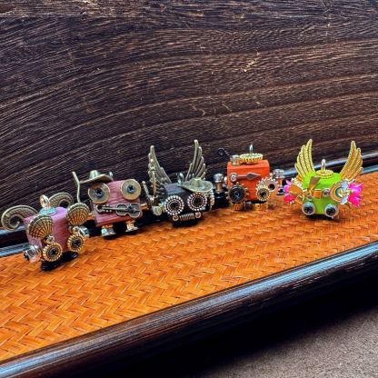 Punk Robot Wooden Pendant - Trendy Handmade Keychain & Phone Charm, Convertible Unisex Necklace for Collectors