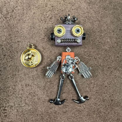 Steampunk Zodiac Guardians - Handcrafted 12 Constellation Robot Pendant, Wooden Keychain & Geek Gift