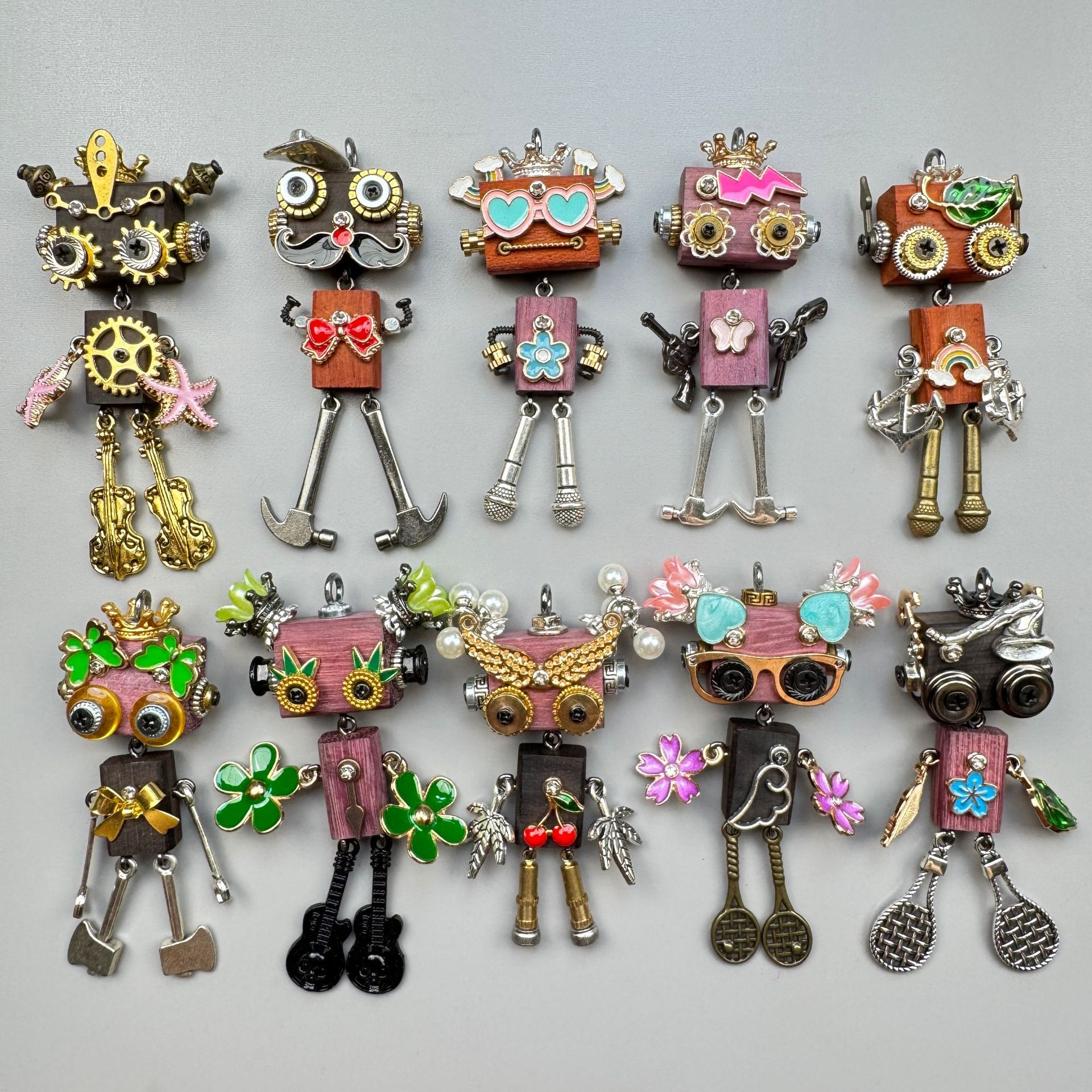  Wearable Art Toy: Steampunk Robot Pendant, Multi-Functional Wooden Charm for Jewelry & Tech Accessories