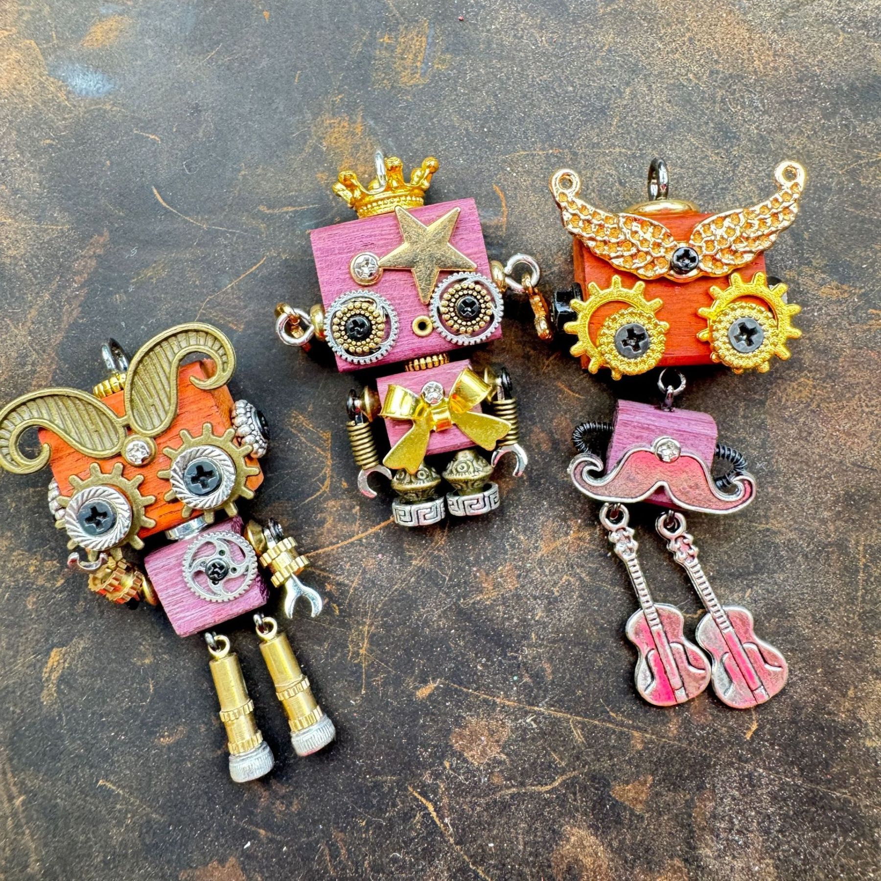 Original Steampunk Robot Pendant - Handcrafted Cultural Creative Artifact for Necklace & Phone Chain, Unique Unisex Designer Jewelry