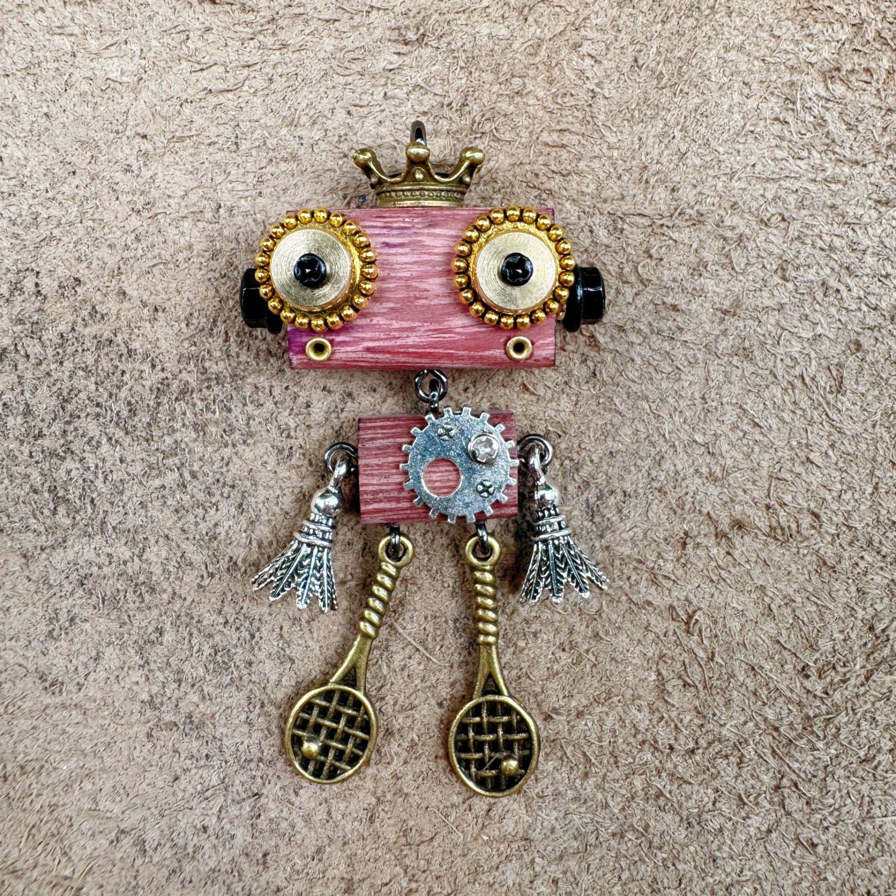 Handmade Punk Robot Wooden Pendant - Multi-Function Keychain, Phone Charm & Unisex Necklace | Stall Display Figurine