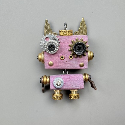 Wearable Steampunk Robot Art - Multi-Function Wooden Charm for Jewelry, Keys & Tech, Unique Geek Culture Accessory