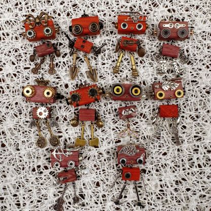 Handmade Punk Robot Wooden Pendant - Multi-Function Keychain, Phone Charm & Unisex Necklace | Stall Display Figurine