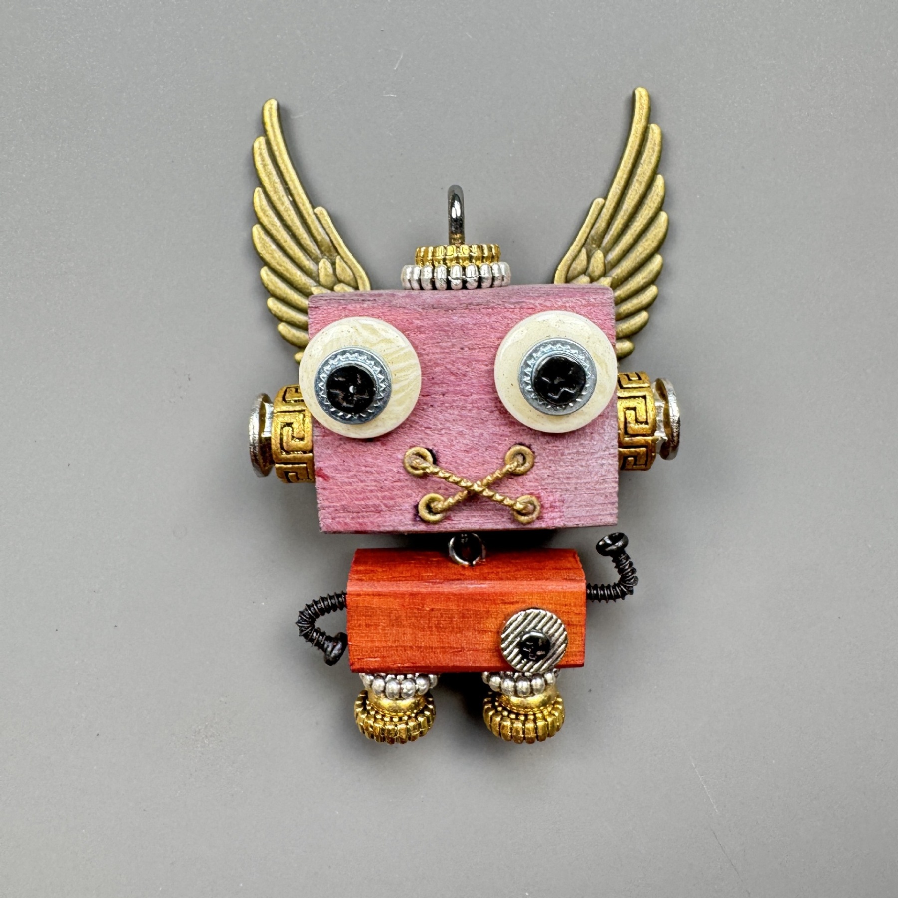 Wearable Steampunk Robot Art - Multi-Function Wooden Charm for Jewelry, Keys & Tech, Unique Geek Culture Accessory