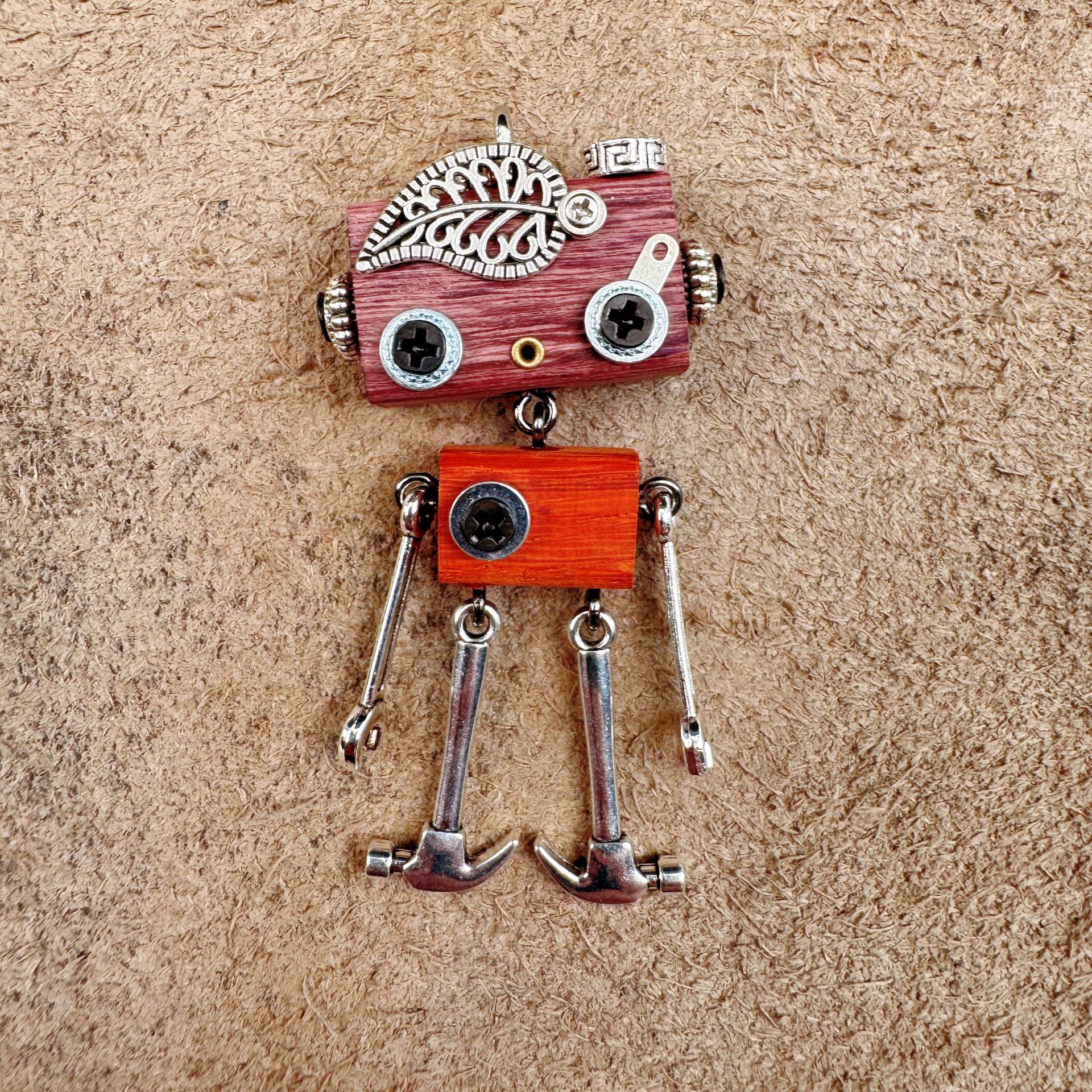 Handmade Punk Robot Wooden Pendant - Multi-Function Keychain, Phone Charm & Unisex Necklace | Stall Display Figurine