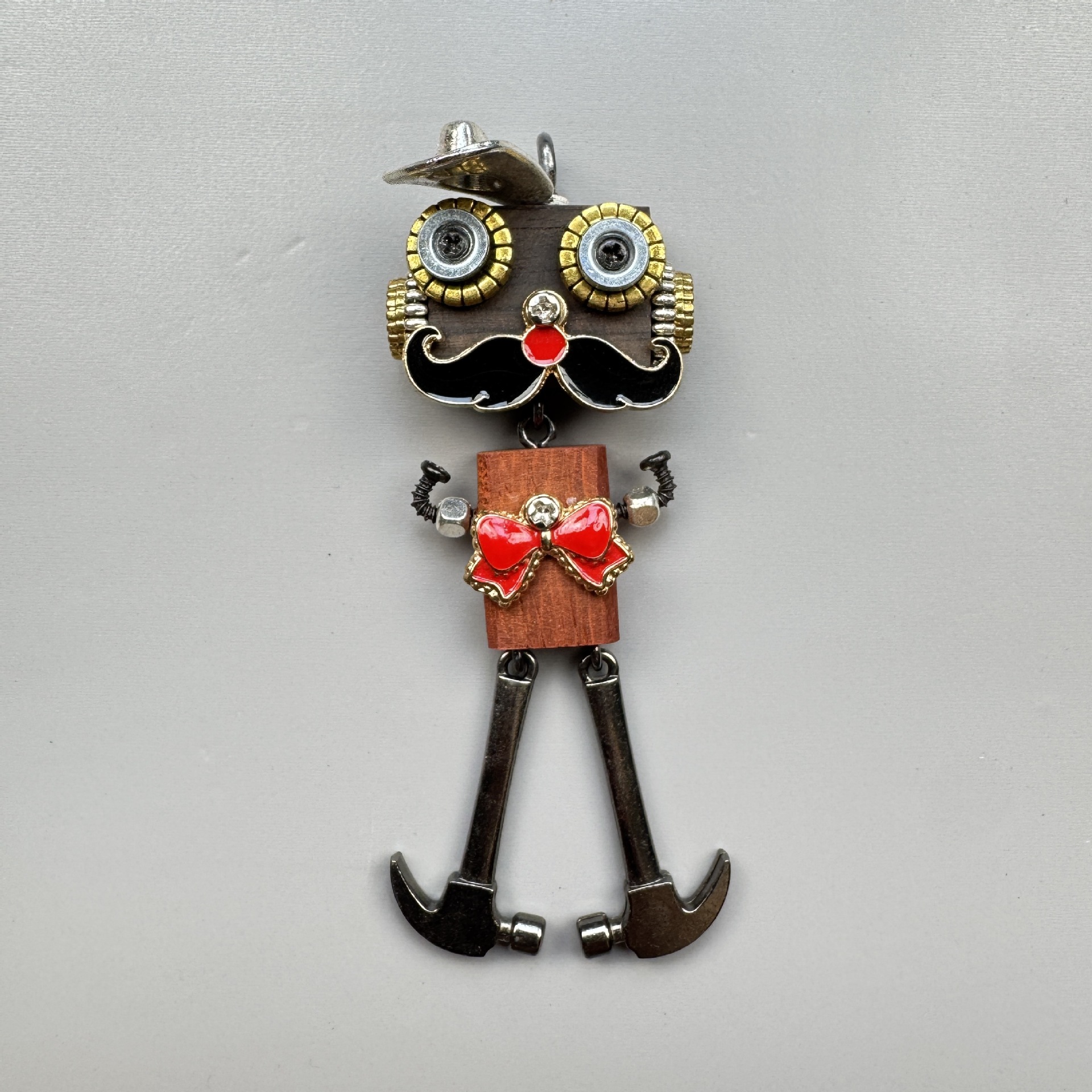  Wearable Art Toy: Steampunk Robot Pendant, Multi-Functional Wooden Charm for Jewelry & Tech Accessories